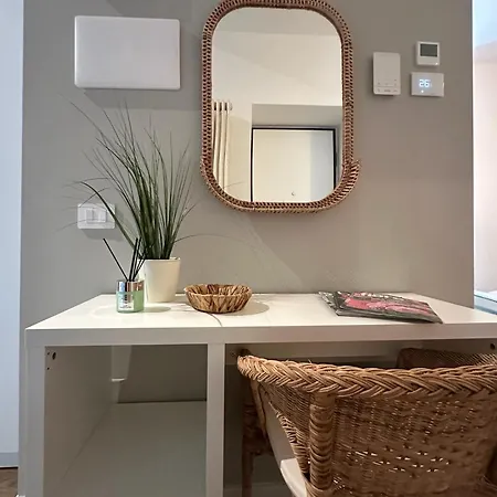 Urban Chic White Apartamento Como